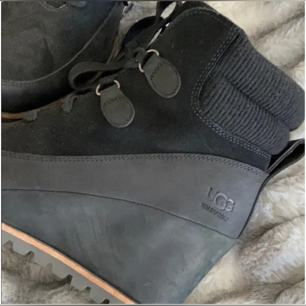 🦋NIB UGG Wedge Boots - Picture 4 of 16